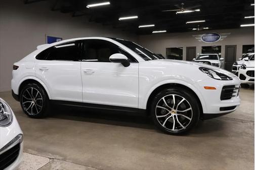 2022 Porsche Cayenne Platinum Edition
