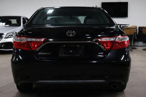 Attitude Black 2015 Toyota Camry SE