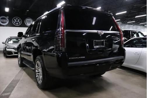 2018 Cadillac Escalade Base