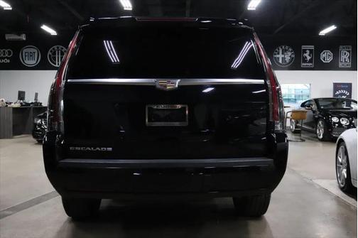 2018 Cadillac Escalade Base
