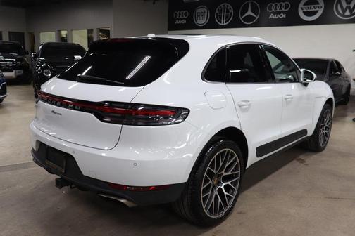 2020 Porsche Macan 