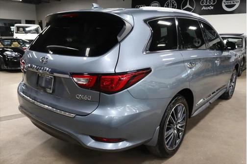 2017 INFINITI QX60 Base