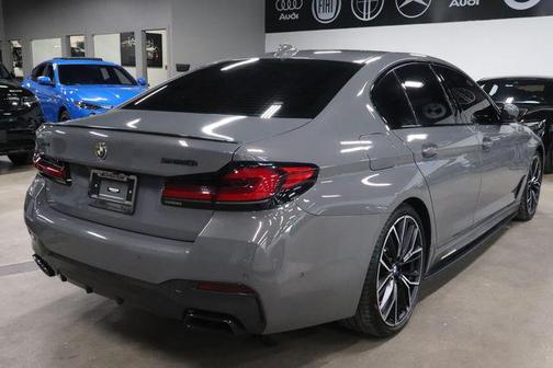 Bernina Grey Amber Effect Metallic 2022 BMW M550 i Xdrive