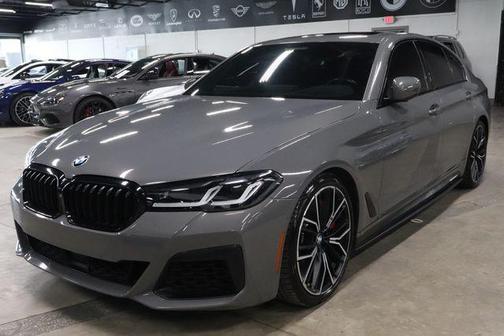 Bernina Grey Amber Effect Metallic 2022 BMW M550 i Xdrive