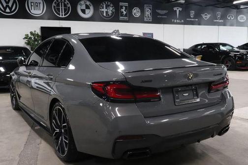 Bernina Grey Amber Effect Metallic 2022 BMW M550 i Xdrive