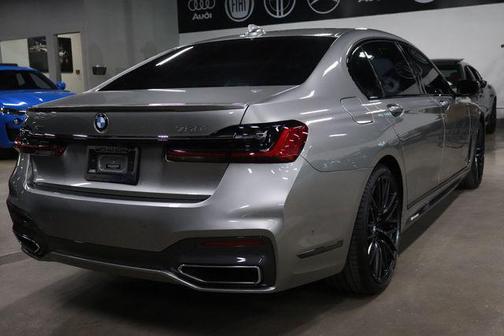 Donington Gray Metallic 2021 BMW 750 i xDrive