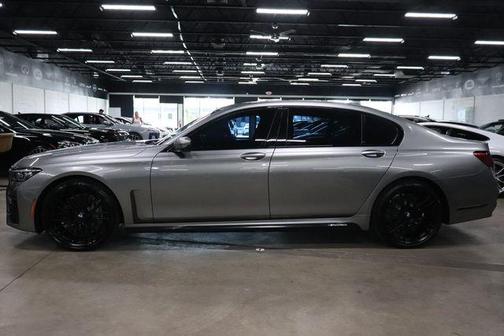 Donington Gray Metallic 2021 BMW 750 i xDrive