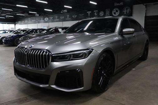Donington Gray Metallic 2021 BMW 750 i xDrive