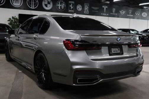 Donington Gray Metallic 2021 BMW 750 i xDrive