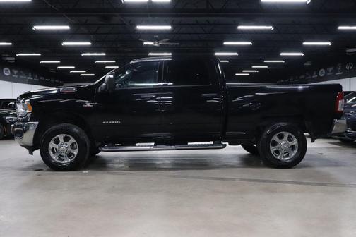 BLACK 2024 RAM 2500 Big Horn Crew Cab 4x4 6'4' Box