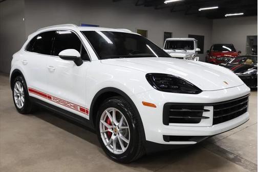 2024 Porsche Cayenne S