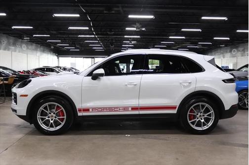 2024 Porsche Cayenne S