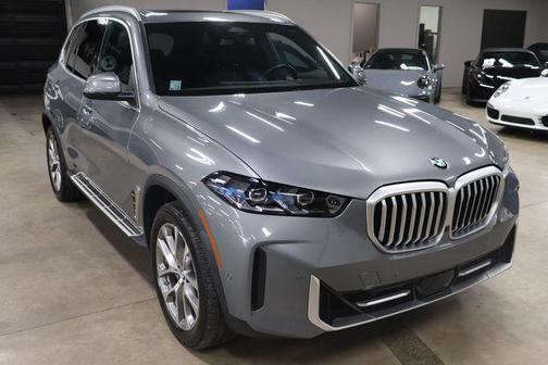 Gray Metallic 2026 BMW X5 xDrive40i