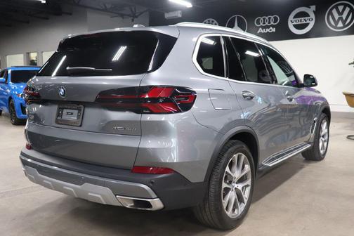 GRAY 2026 BMW X5 xDrive40i