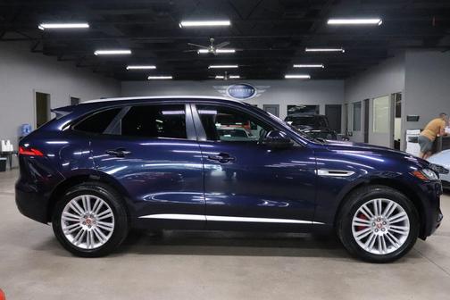 2019 Jaguar F-PACE S