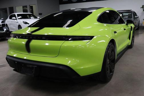 2022 Porsche Taycan Base