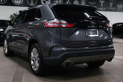 Carbonized Gray Metallic 2023 Ford Edge Titanium