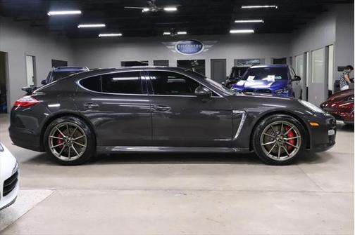 2010 Porsche Panamera Turbo