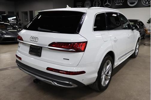2021 Audi Q7 55 Premium Plus