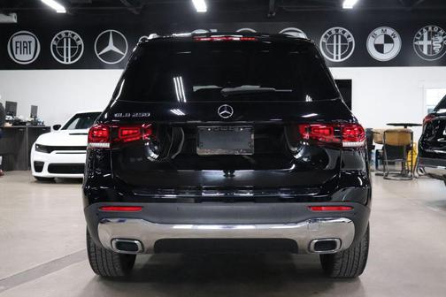 BLACK 2020 Mercedes-Benz GLB 250 Base