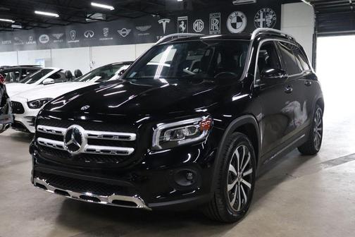 BLACK 2020 Mercedes-Benz GLB 250 Base
