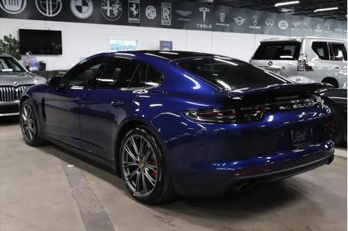 2020 Porsche Panamera Turbo