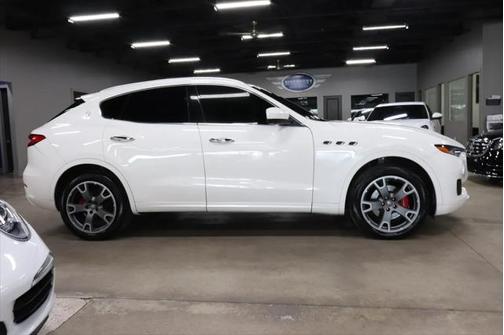 2017 Maserati Levante Base
