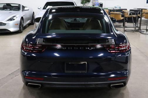 2020 Porsche Panamera 4