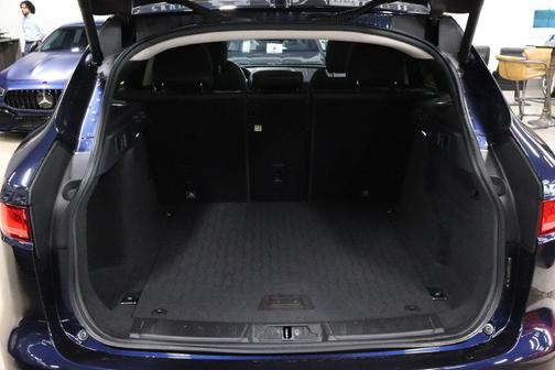 2017 Jaguar F-PACE 35t R-Sport