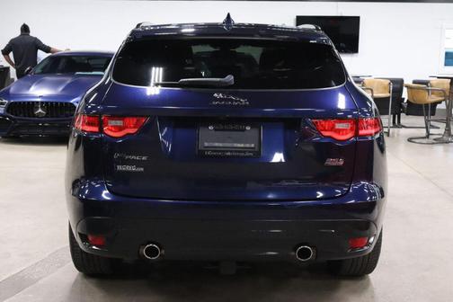 2017 Jaguar F-PACE 35t R-Sport