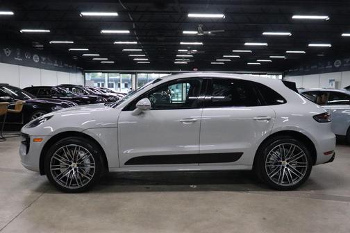 Volcano Grey Metallic 2021 Porsche Macan Macan Turbo