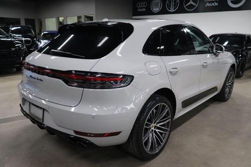 Volcano Grey Metallic 2021 Porsche Macan Macan Turbo