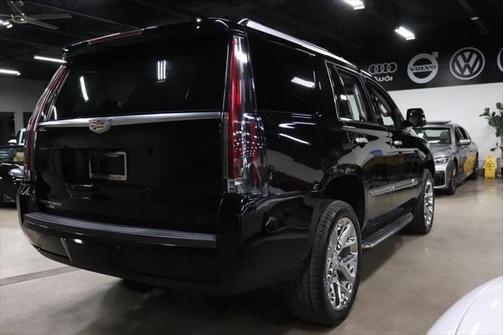 2018 Cadillac Escalade Luxury