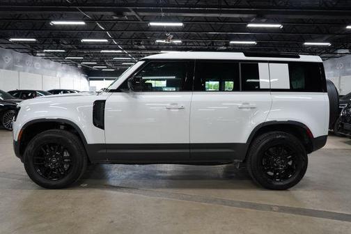 2025 Land Rover Defender 110 P300