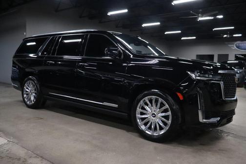 2022 Cadillac Escalade ESV Premium Luxury
