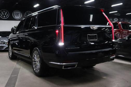 2022 Cadillac Escalade ESV Premium Luxury