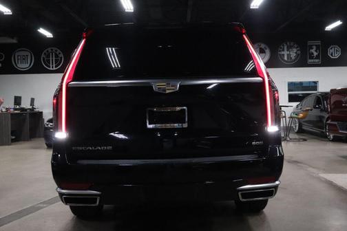 2022 Cadillac Escalade ESV Premium Luxury