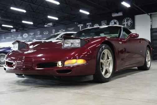 BURG 2003 Chevrolet Corvette Base
