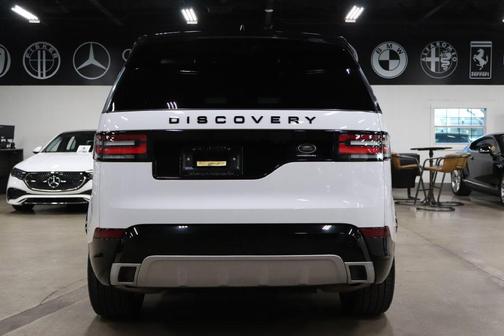 2020 Land Rover Discovery Landmark Edition