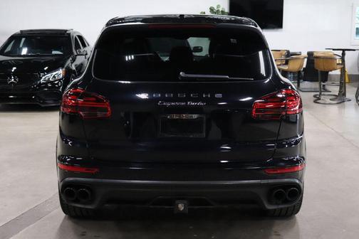 BLACK 2017 Porsche Cayenne Turbo