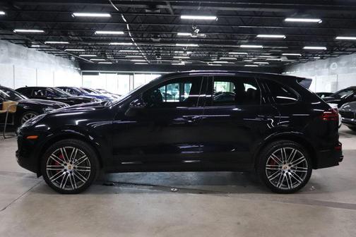 BLACK 2017 Porsche Cayenne Turbo
