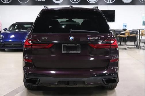 2022 BMW X7 M50i