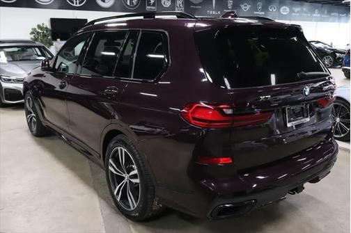 2022 BMW X7 M50i