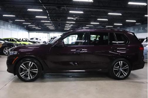 2022 BMW X7 M50i