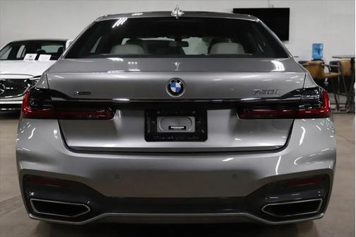 2022 BMW 750 i xDrive