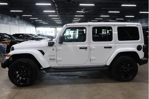 Bright White Clearcoat 2023 Jeep Wrangler 4xe Sahara