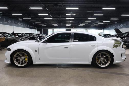 White Knuckle Clearcoat 2023 Dodge Charger R/T Scat Pack