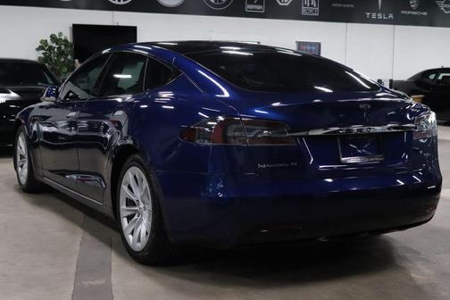 Deep Blue Metallic 2018 Tesla Model S