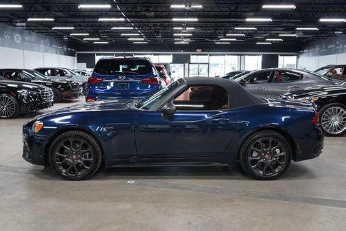 Mare Blue Metalic 2018 FIAT 124 Spider Base
