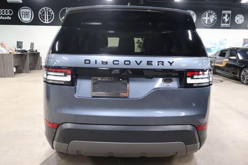 BLUE 2019 Land Rover Discovery SE